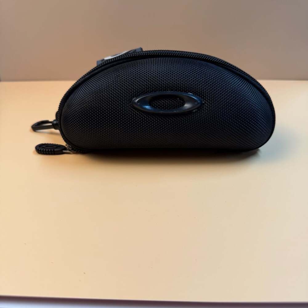 Oakley Large Hard Shell Sunglass Case Black Zippered